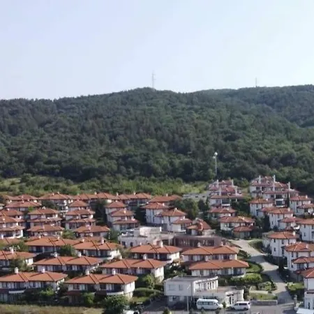 Bay View Sunny Entire